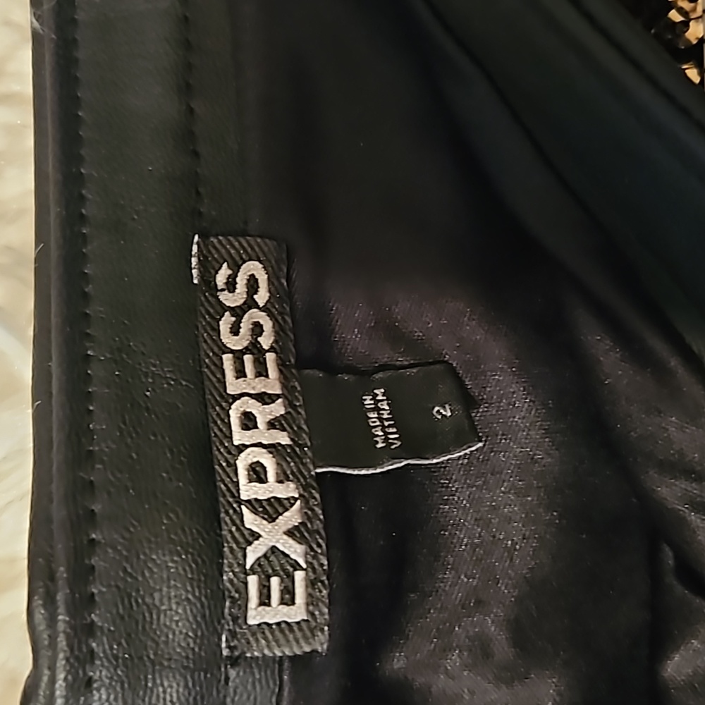 Express sequin skirt - Picture 2 of 4